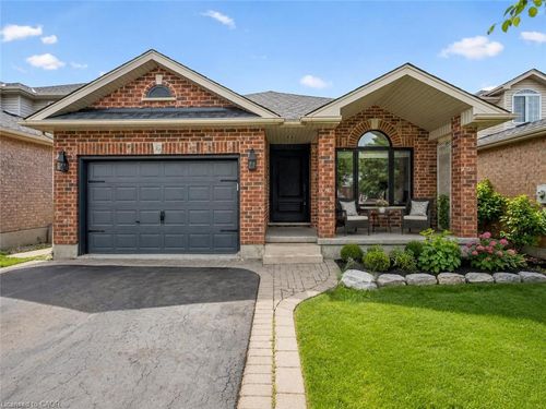 18 Keys Cres, Guelph, ON, N1G5J7 | Card Image