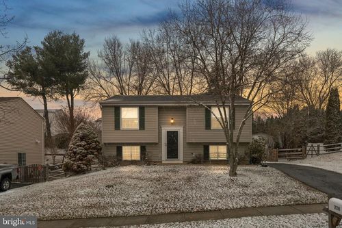 24200 Newbury Road, GAITHERSBURG, MD, 20882 | Card Image