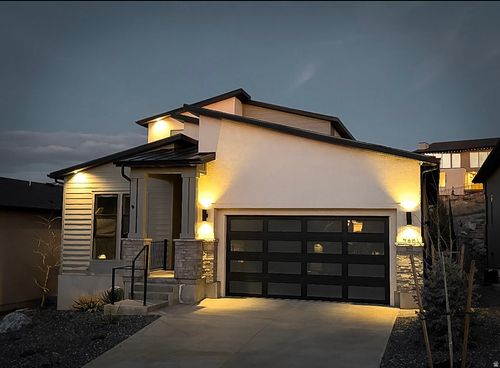 789 S Miller Ave, North Salt Lake, UT, 84054-1207 | Card Image