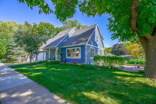 201 Greeley St N, Stillwater, MN, 55082-4779 | Card Image