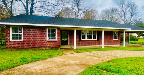 1427 Genie Fairway, Greenville, MS, 38701-7040 | Card Image