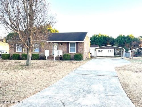 703 Davis Dr, Tarboro, NC, 27886-2203 | Card Image