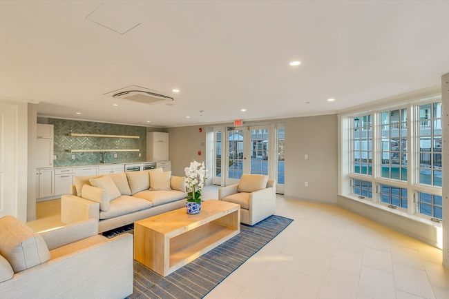 UNIT-210 - 128 Elm St, Condo with 2 bedrooms, 3 bathrooms and null parking in Cohasset MA | Image 4