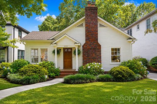 2124 Lombardy Cir, Charlotte, NC, 28203-6062 | Card Image