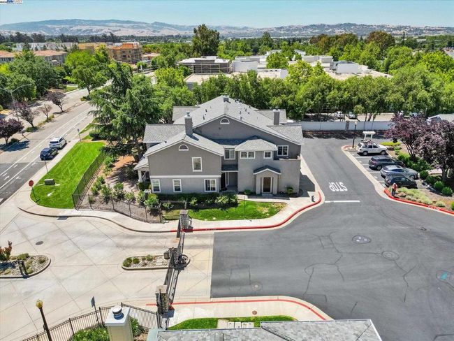 UNIT-4 - 26 Bellington Cmn, Condo with 3 bedrooms, 3 bathrooms and 2 parking in Livermore CA | Image 40