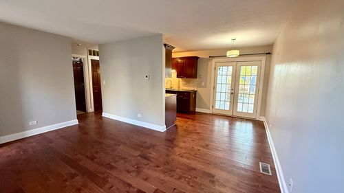 785 Clearwood Ct, Aurora, IL, 60504-5933 | Card Image