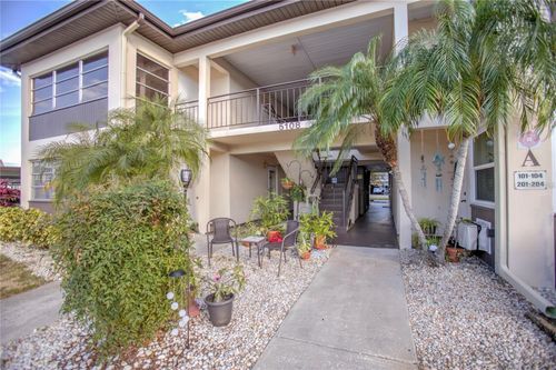 apt-102-5108 Amulet Dr, New Port Richey, FL, 34652-3611 | Card Image