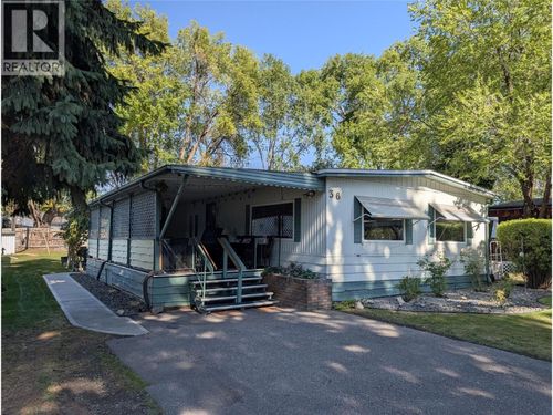 36 - 3535 Casorso Road, House with 3 bedrooms, 2 bathrooms and 2 parking in Kelowna BC | Card Image