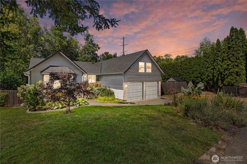 19207 135th Ave Se, Renton, WA, 98058-7753 | Card Image