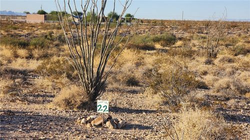 208-33-022 W Wilshire Road, Yucca, AZ, 86438 | Card Image