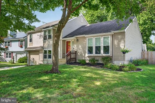 9 Camelia Ln, MOUNT LAUREL, NJ, 08054-2513 | Card Image