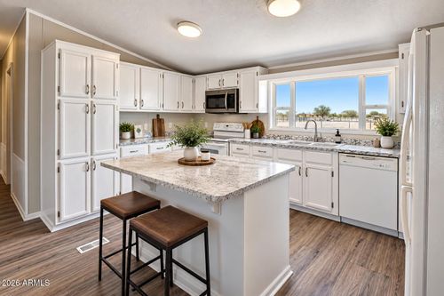 2715 N Saddle Vista Rd, Tonopah, AZ, 85354-8362 | Card Image