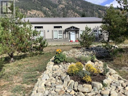 6530 Kittyhawk Rd, Kitchener, BC, V0B1W1 | Card Image