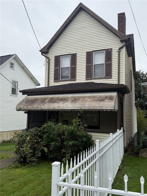 912 Summit St, Mckeesport, PA, 15132 | Card Image