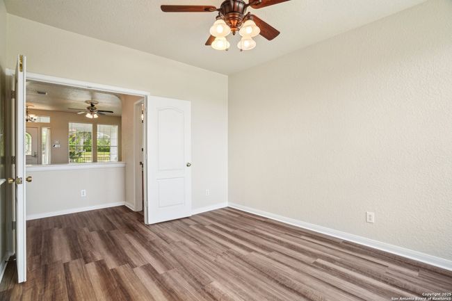 530 Mesa Loop, House other with 5 bedrooms, 3 bathrooms and null parking in San Antonio TX | Image 18