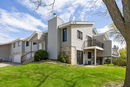 5405 Pompano Dr, Minnetonka, MN, 55343-9404 | Card Image