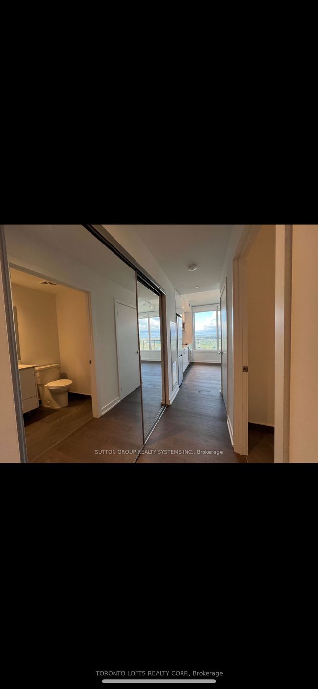 1926 Lake Shore Blvd W, Home with 1 bedrooms, 3 bathrooms and null parking in Toronto ON | Image 5