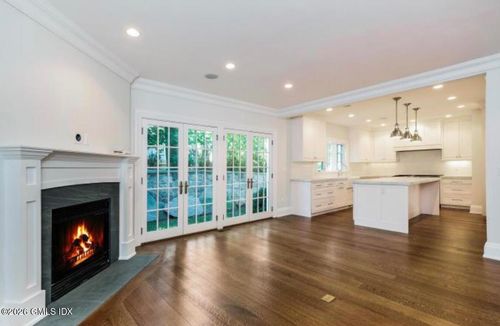 apt-2-151 Milbank Ave, Greenwich, CT, 06830-6658 | Card Image