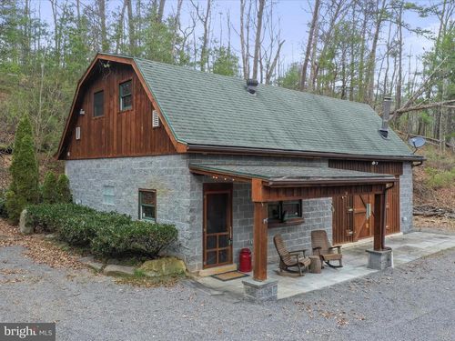 51 Cemetery Dr, RIO, WV, 26755 | Card Image
