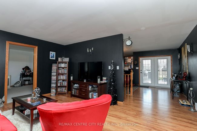 212 Queen St, House other with 4 bedrooms, 3 bathrooms and 6 parking in West Elgin ON | Image 14