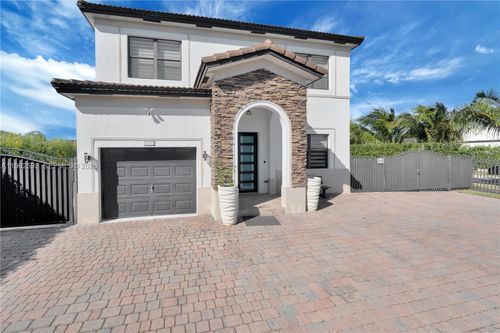 27602 Sw 134th Ct, Homestead, FL, 33032-8254 | Card Image