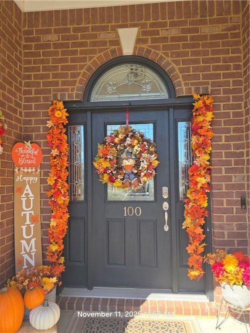 100 Cumberland Way, Savannah, GA, 31407-4818 | Card Image