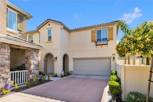 28470 Wild Rose Ln, Highland, CA, 92346-5733 | Card Image