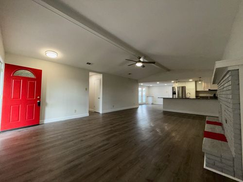 2004 W Rochelle Rd, Irving, TX, 75062-5348 | Card Image