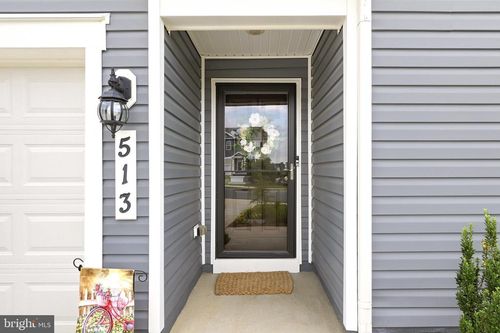 513 Weeks Ct, BERRYVILLE, VA, 22611-1293 | Card Image
