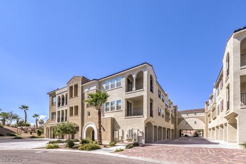 unit-10303-2555 Hampton Rd, Henderson, NV, 89052-7196 | Card Image