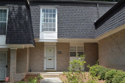 5440 Chemin De Vie, Sandy Springs, GA, 30342-2561 | Card Image