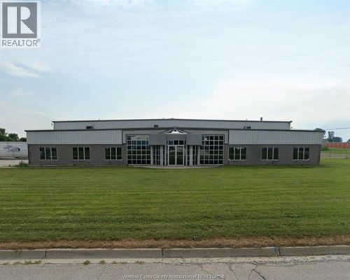 775 Gillard St, Wallaceburg, ON, N8A5G7 | Card Image