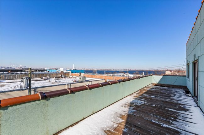 View of wooden terrace | Image 4