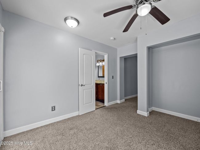 639 W Shore Dr, House other with 5 bedrooms, 4 bathrooms and 2 parking in Swansboro NC | Image 25