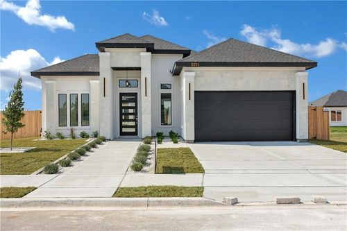 5701 N Rayo Del Sol St, Edinburg, TX, 78542-8233 | Card Image