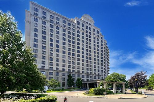 214-9235 Jane St, Maple, ON, L6A0J8 | Card Image