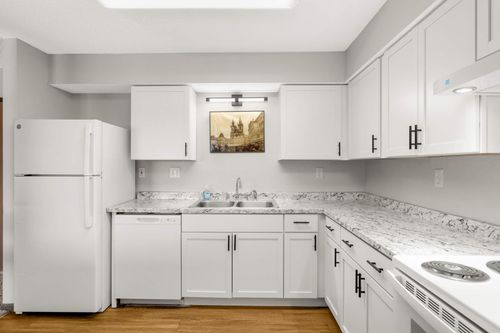 apt-316-221 Grand Ave W, South Saint Paul, MN, 55075-2075 | Card Image