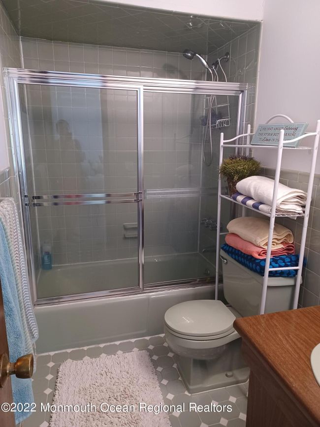 12 Sandpiper Lane, Sold in Sea Bright Zoocasa