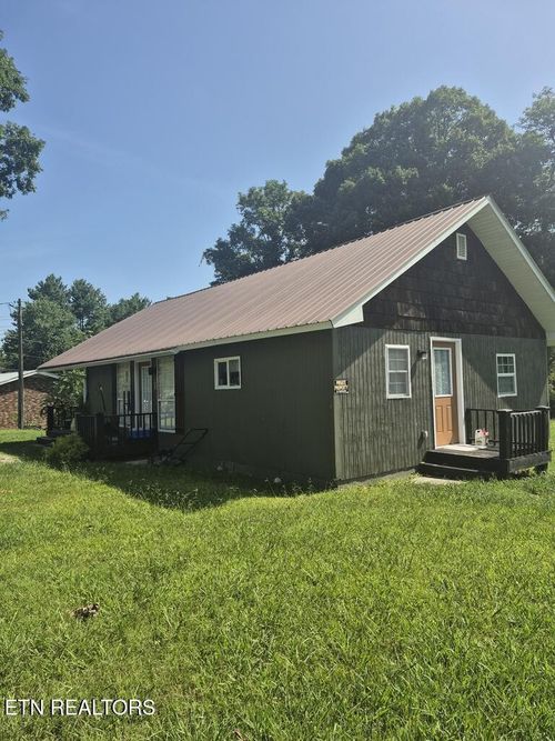 428 Patton Heights Cir, Jamestown, TN, 38556-4111 | Card Image