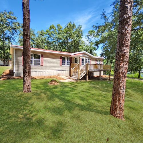 93 Santee Ln, Elloree, SC, 29047-8672 | Card Image