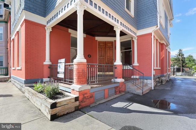 408 W King St, Home with 0 bedrooms, 4 bathrooms and null parking in MARTINSBURG WV | Image 12