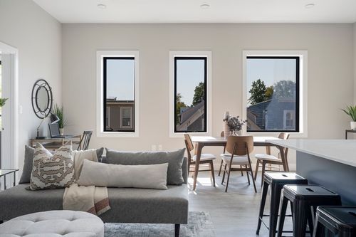 207-656 Saratoga, Boston, MA, 02128 | Card Image