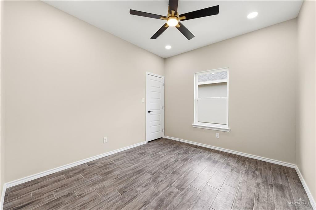 Residential in Combes 5
