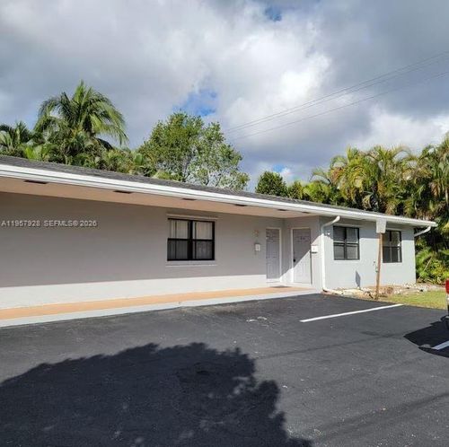 814 Finley Ct, Hollywood, FL, 33020-3910 | Card Image