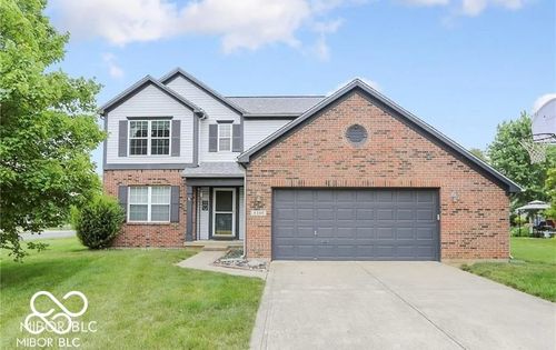 4344 Teakwood Ln, Greenwood, IN, 46143-8383 | Card Image