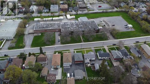 102 Fraser St, Kingston, ON, K7K2J2 | Card Image