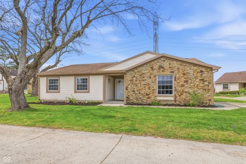 2922 Horse Hill West Dr, Indianapolis, IN, 46214-1542 | Card Image
