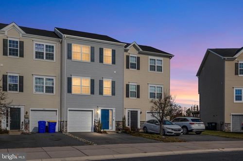 979 Lissicasey Loop, MIDDLETOWN, DE, 19709-9955 | Card Image