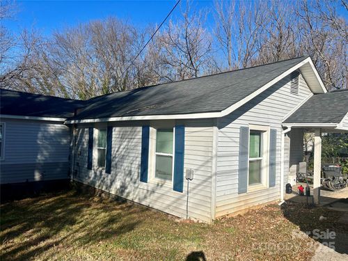 306 Valley St, Stanley, NC, 28164-1552 | Card Image