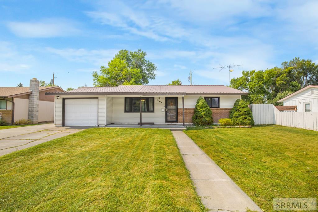 Davidson Dr, Idaho Falls, ID 83401